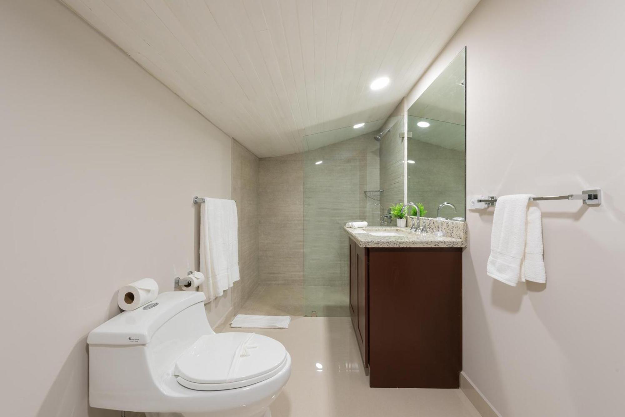 Flamingo Marina Cove 617- Oceanfront 3 Bedroom Condo Playa Flamingo Kültér fotó